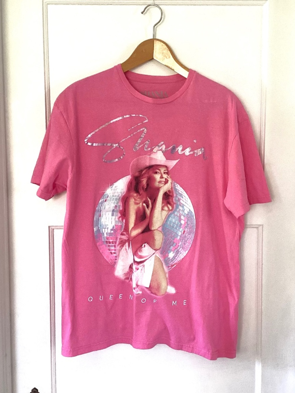 Pink Graphic T-Shirt Shania Twain concert tee Size L Queen Of Me Disco Country